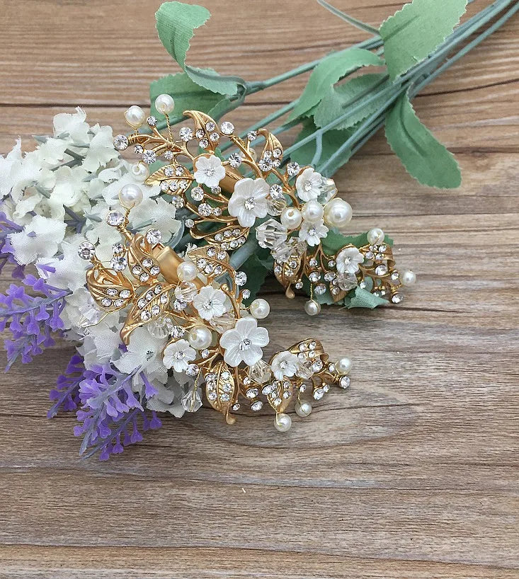 pearl flower hair clip